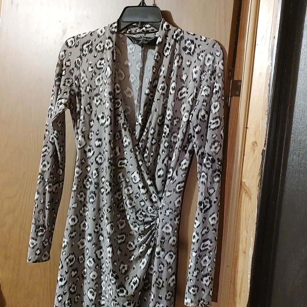 Wrap dress - Picture 2 of 2